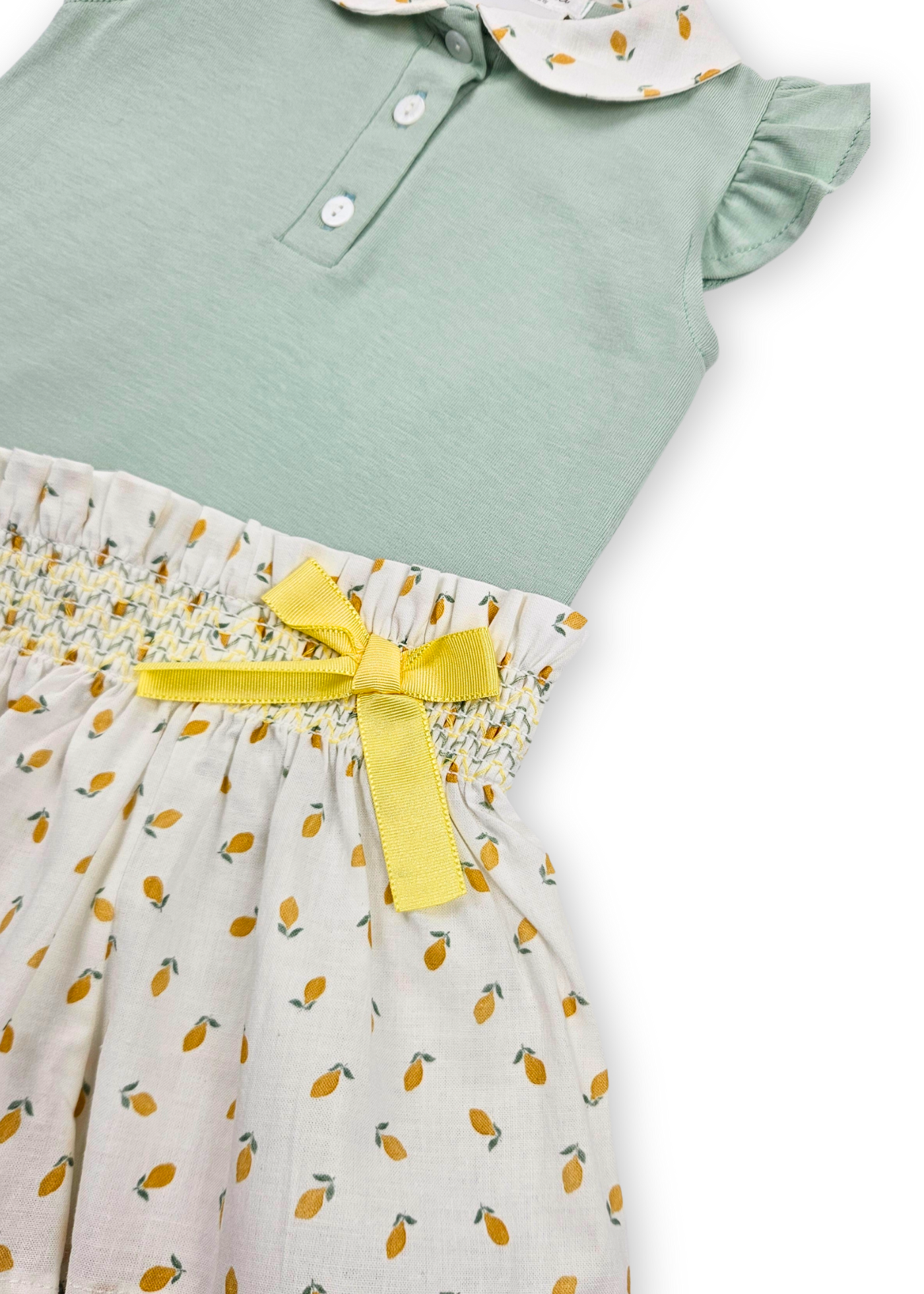 Conjunto de menina camisola e calção