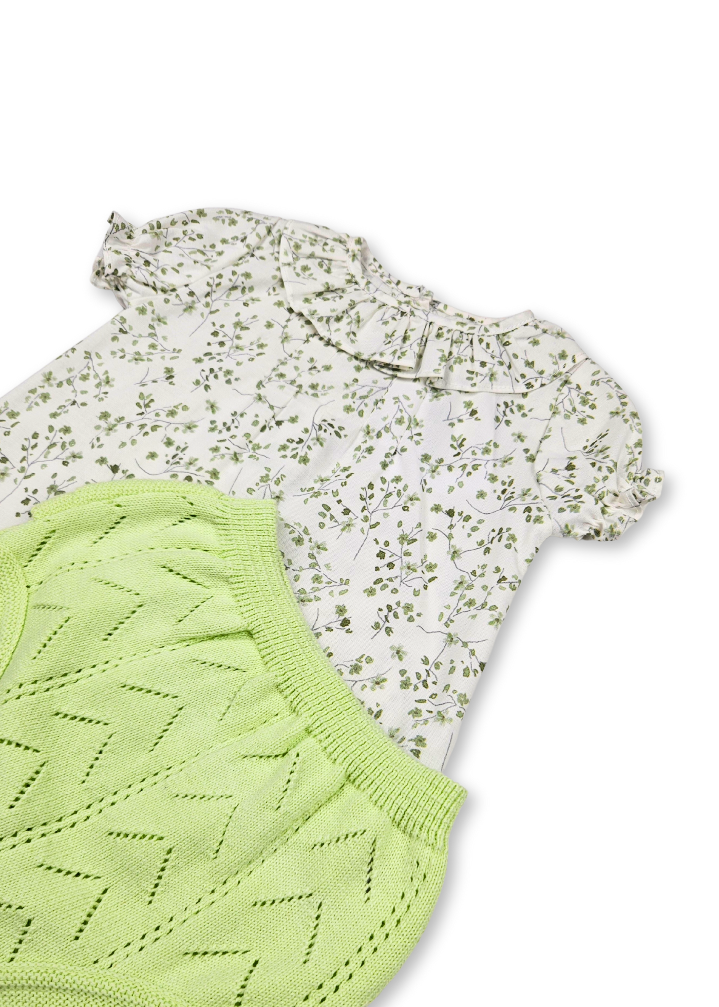 Conjunto de t-shirt e tapa fralda