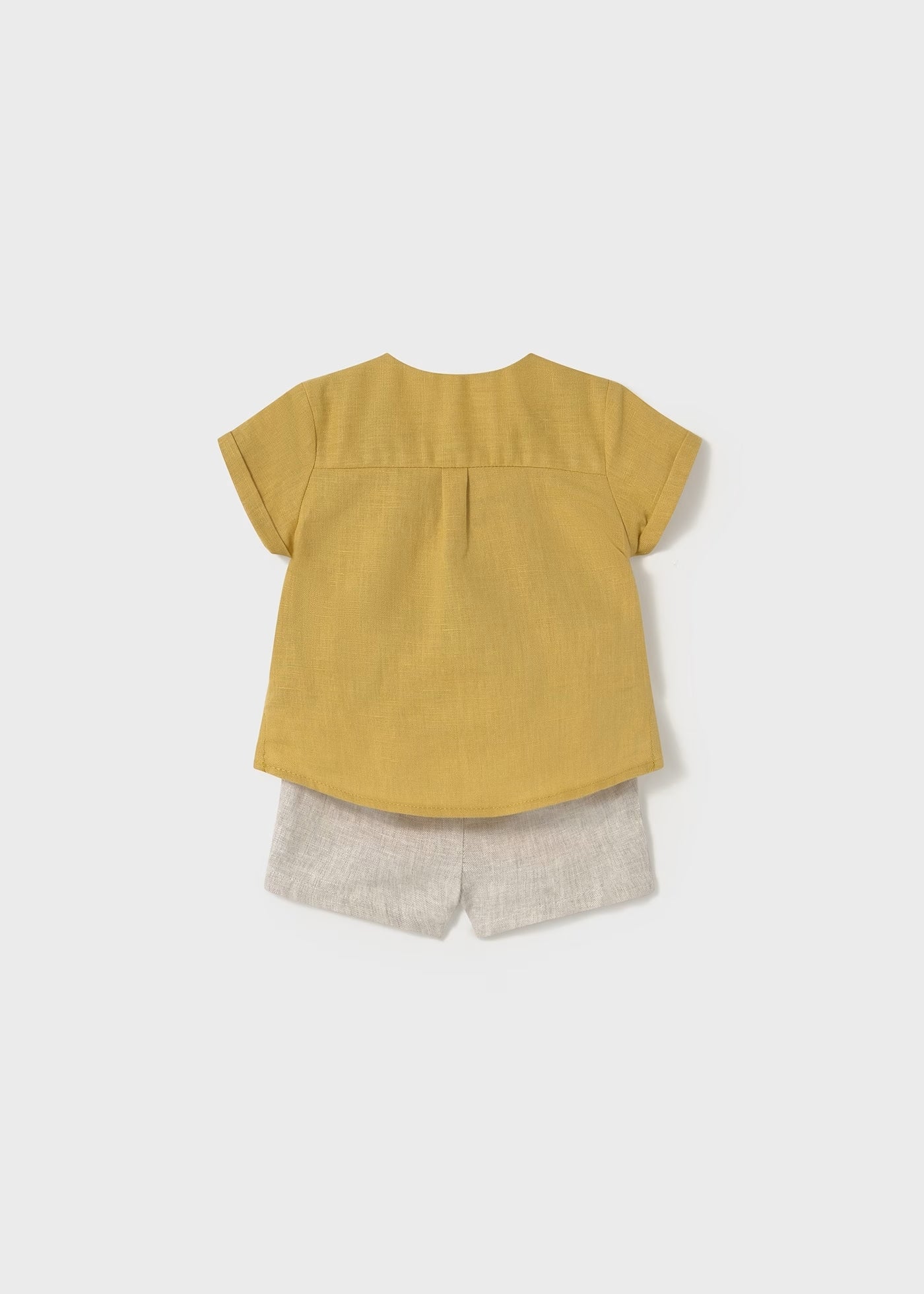 Conjunto calções e camisa com linho recém nascido