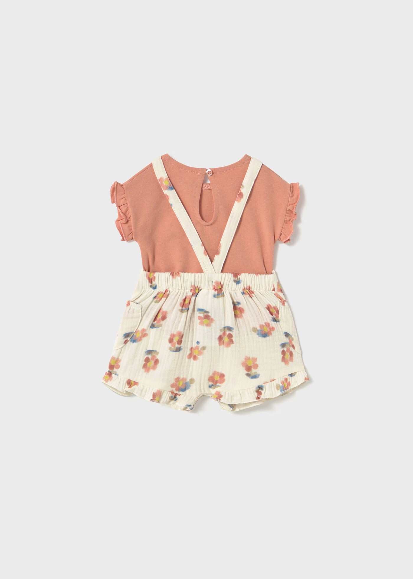Conjunto jardineira e t-shirt recém nascida