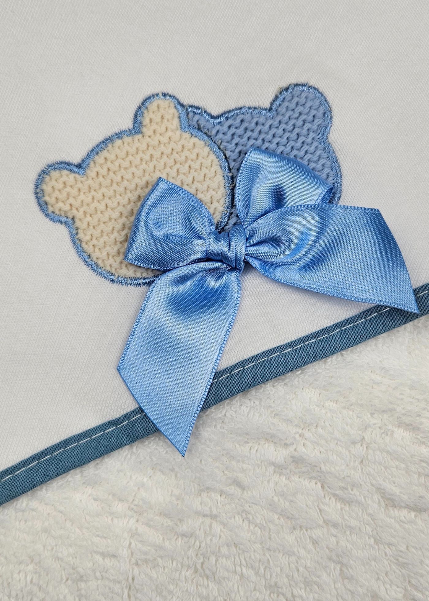 Toalha de banho azul para bebé