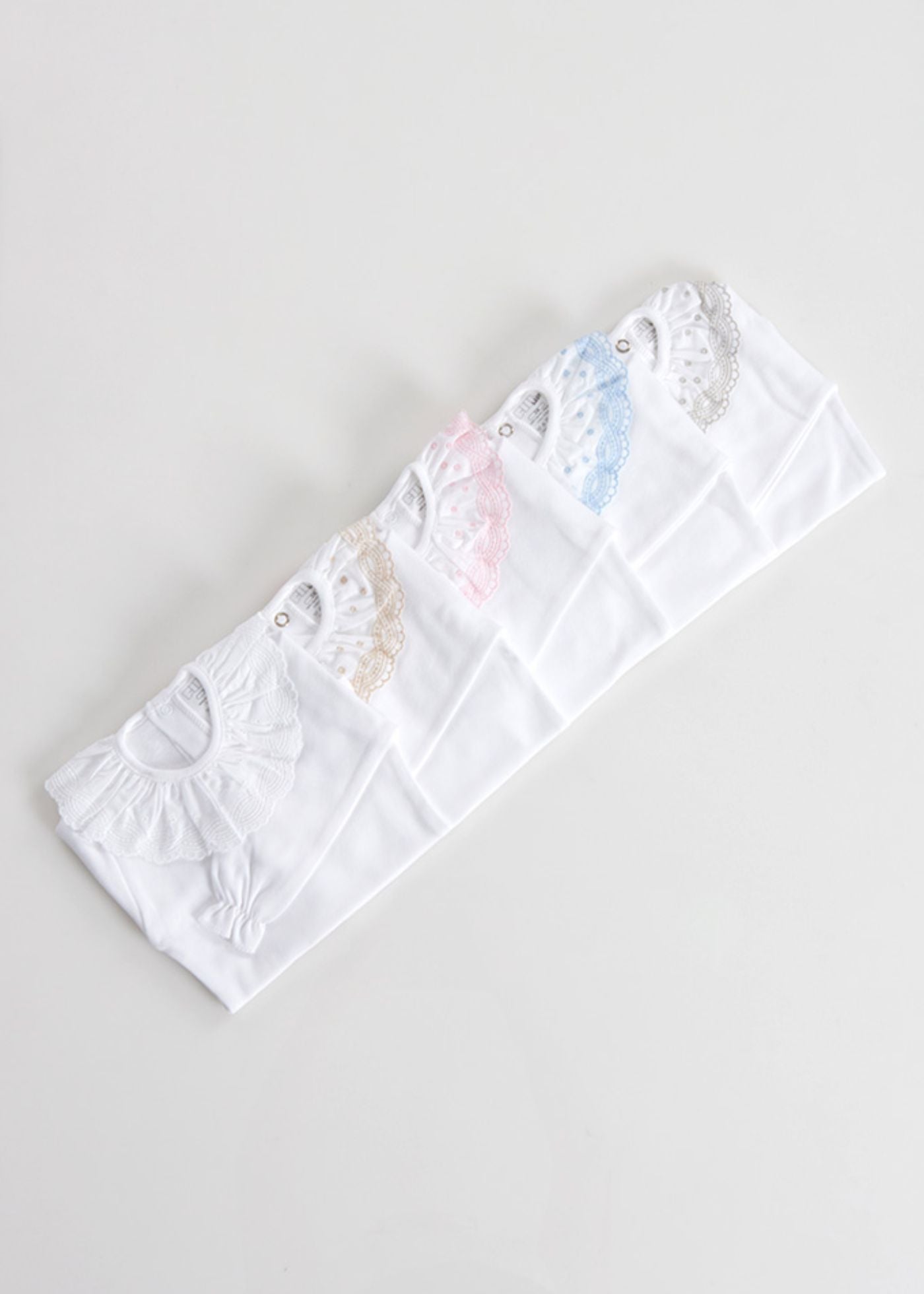 Bodie de bebé cardado com gola elegante