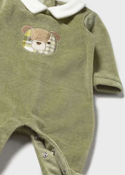 Babygrow aveludado com gola recém nascido