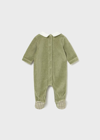 Babygrow aveludado com gola recém nascido