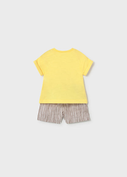 Conjunto calções e t-shirt recém nascido