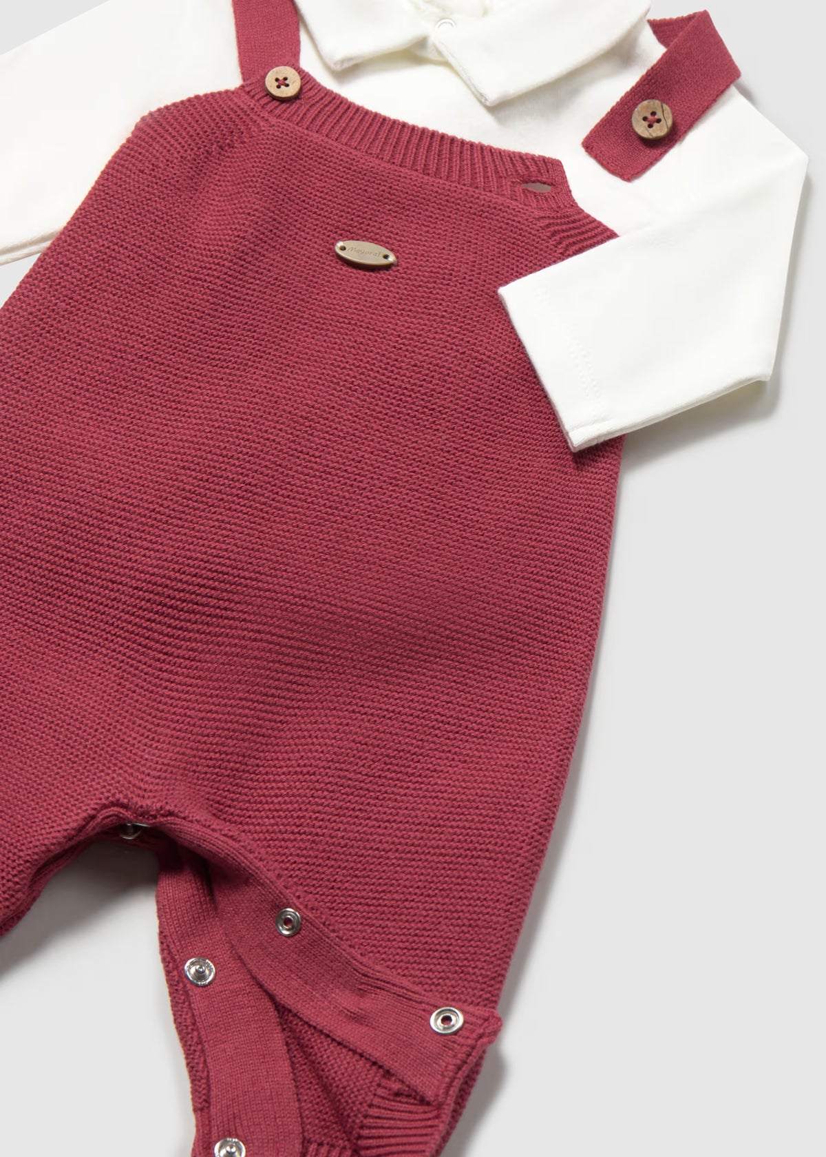 Conjunto 3 peças, blusa e jardineira com casaco em malha, recém nascido
