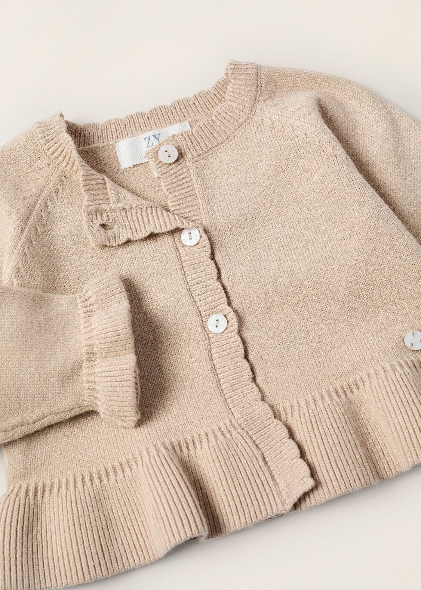 Casaco de Malha com Folhos para Recém-Nascida, Bege