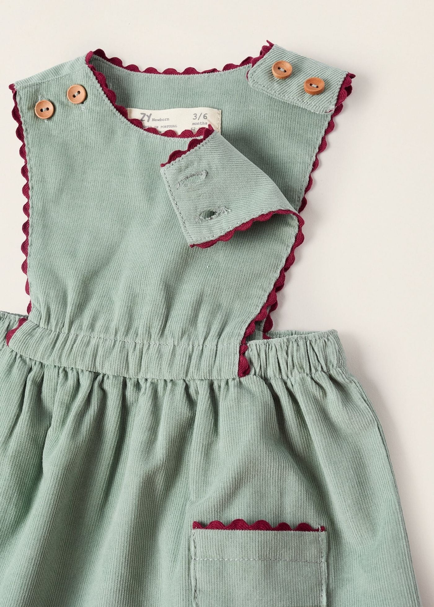 Saia de Peito de Bombazine para Recém-Nascida, Verde/Bordô