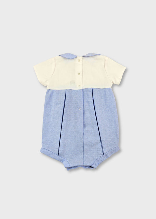 Fofo branco e azul de bebé menino