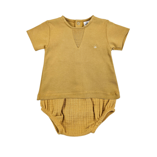 Conjunto de menino camisola e tapa fralda