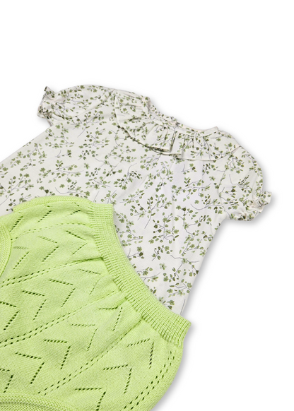 Conjunto de t-shirt e tapa fralda
