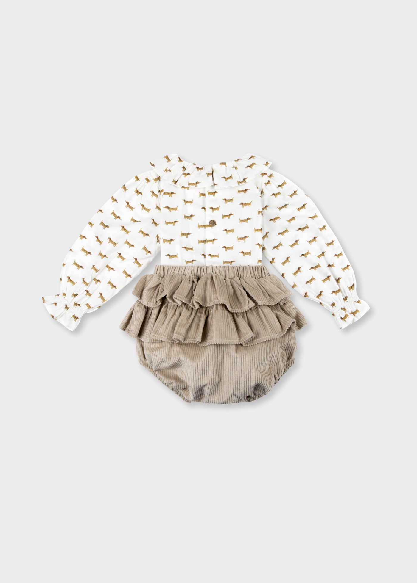 Camisa e Tapa fraldas de menina