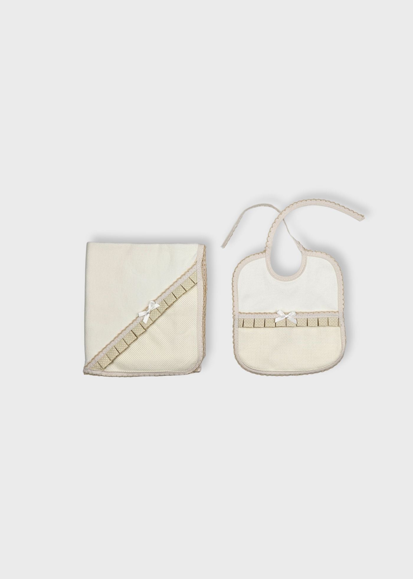 Pack fralda e babete de bebé, bege