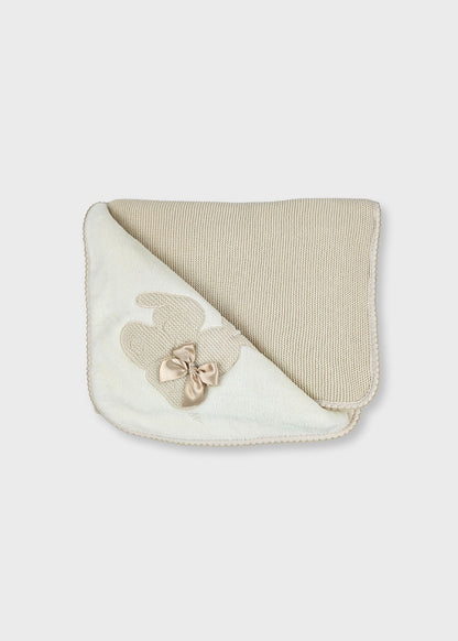 Manta cardada de bebé-bege