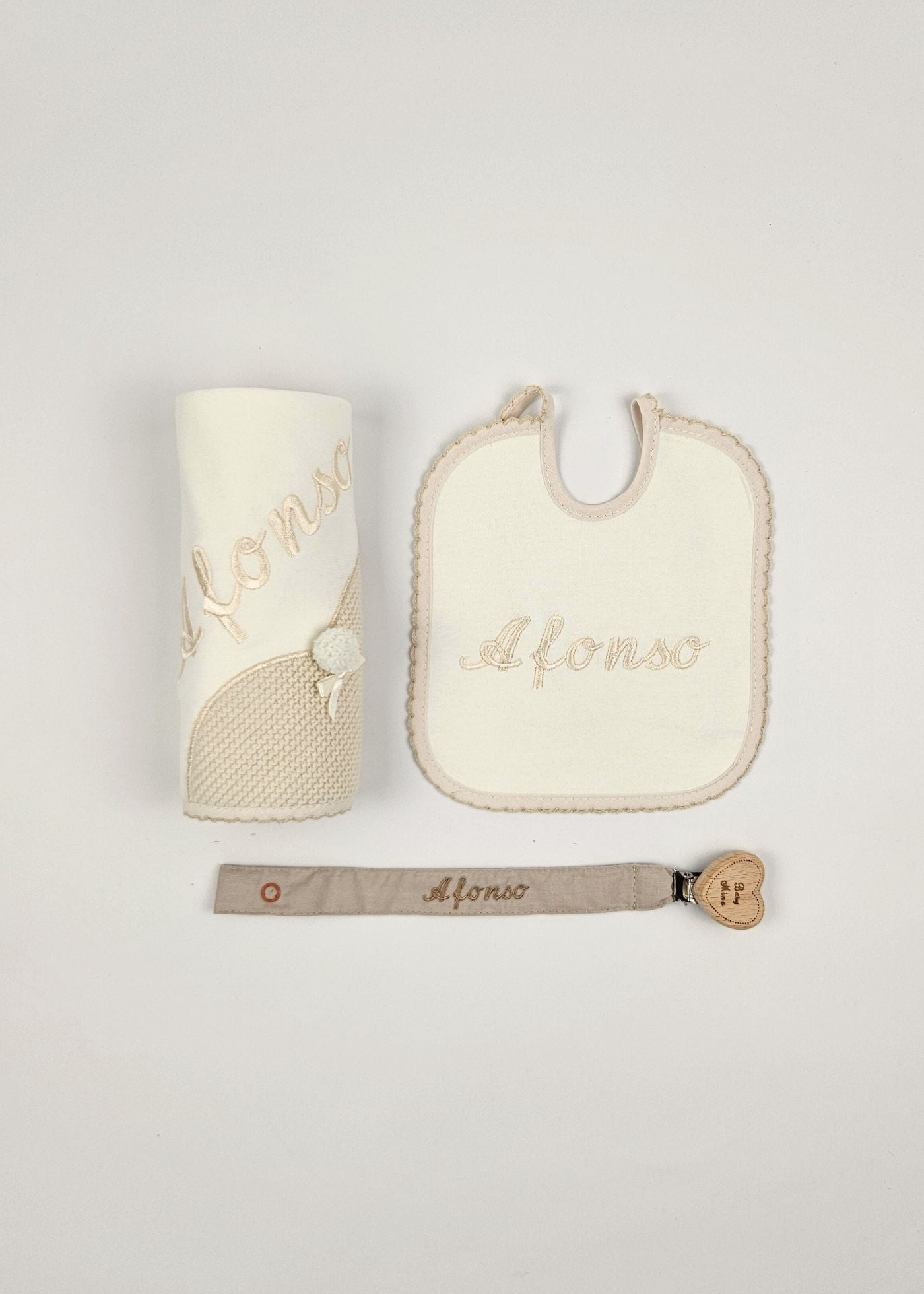 Pack Bordado Fraldinha, Babete, Prende chupeta