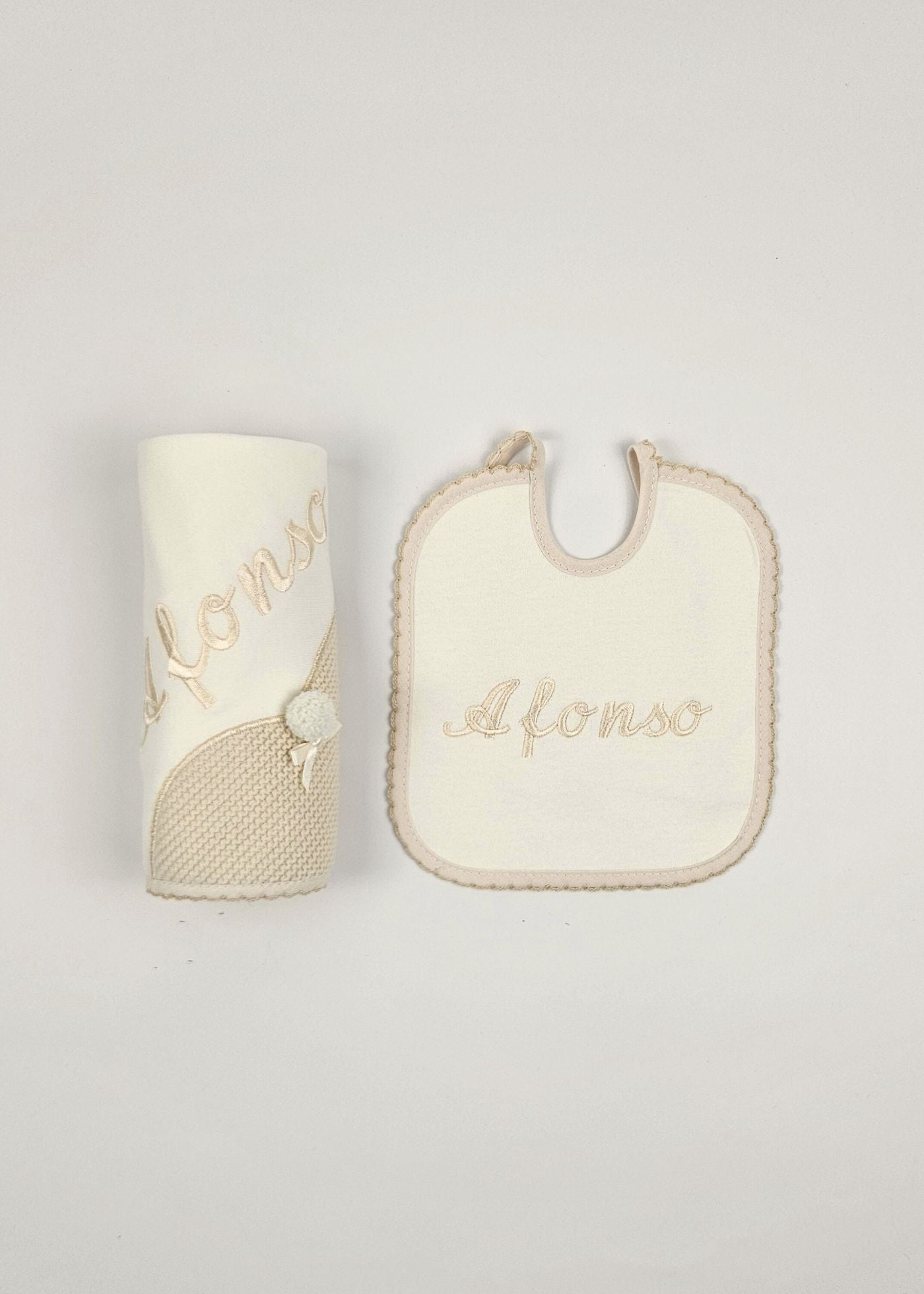 Pack Bordado Fralda e Babete