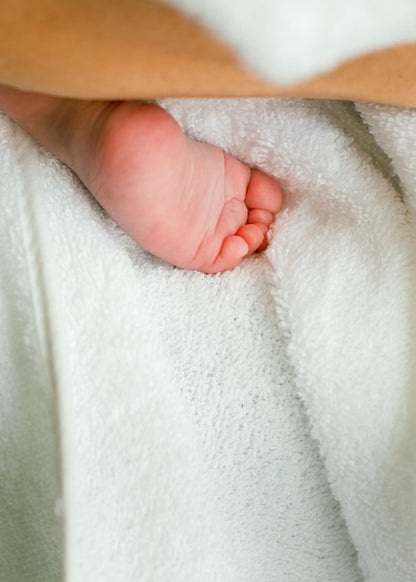 Toalha de banho avental para bebé- interbaby